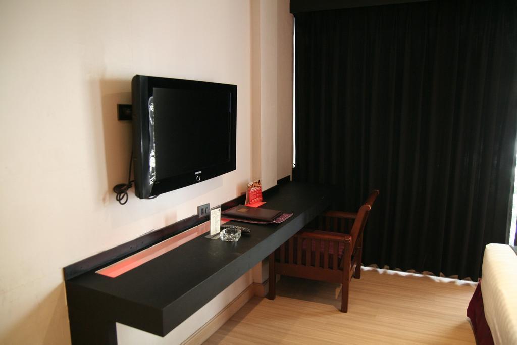 Grand Inn Hotel Bangkok Extérieur photo