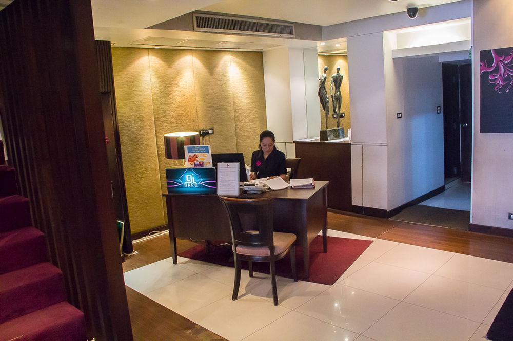 Grand Inn Hotel Bangkok Extérieur photo