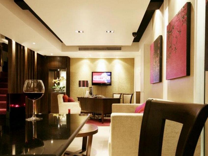 Grand Inn Hotel Bangkok Extérieur photo